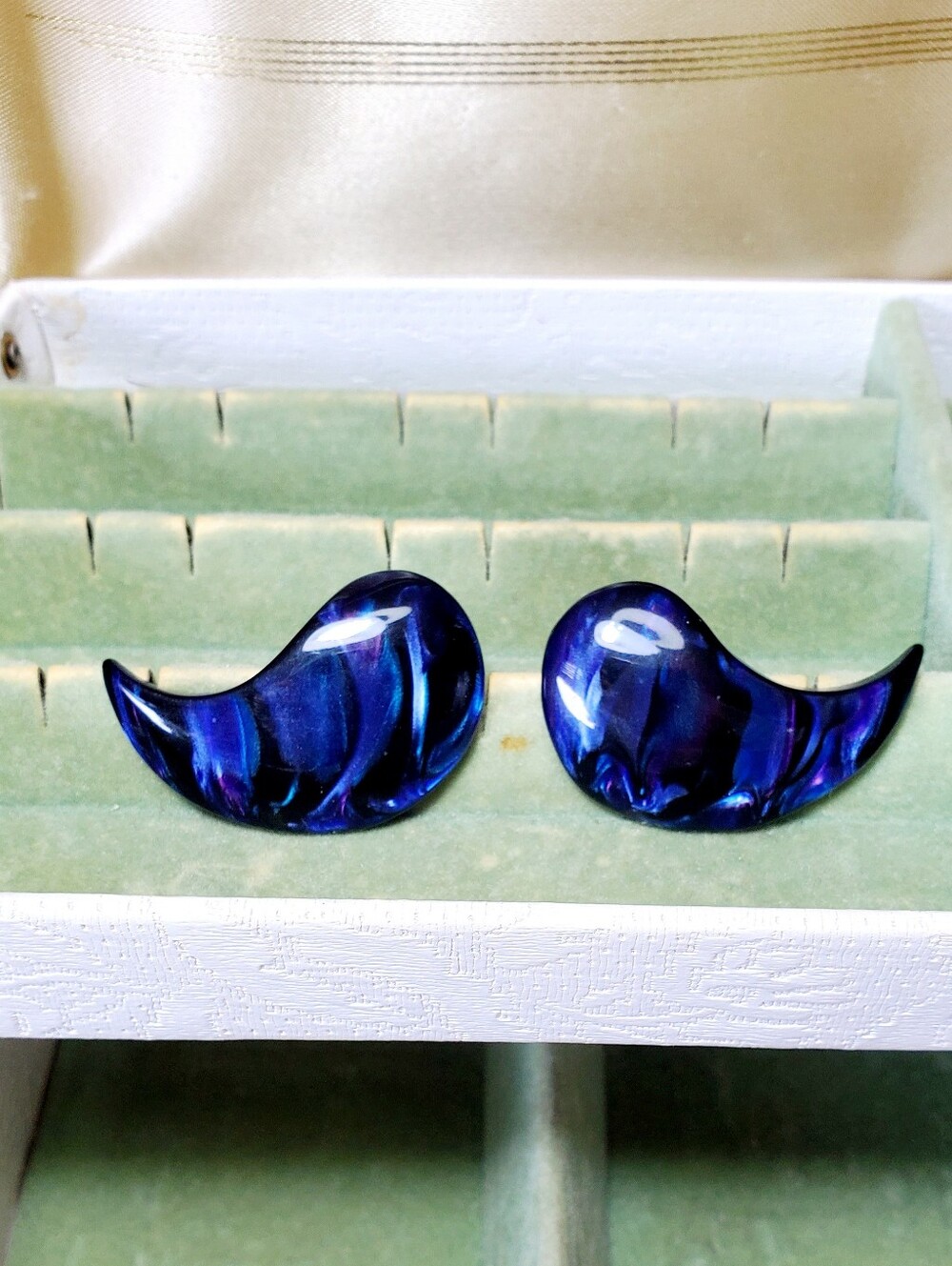 Vintage Blue and Purple Resin Drop Earrings